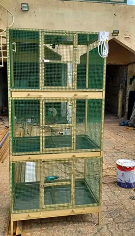 Large multi-level metal bird aviary/cage - 3-tier,