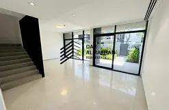 🏡 Spacious 4BR Middle Townhouse | Sendian Masaar | Landscaped Garden | MAIDS ROOM
