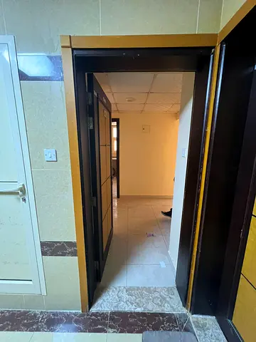 2BHK in Al Musalla area, behind Grand Mall.