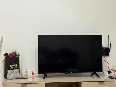 40-43 inch LED TV in good working condition