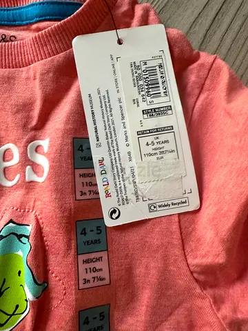 New with tags: Pink toddler T-shirt (age 4-5) - cute dinosaur print