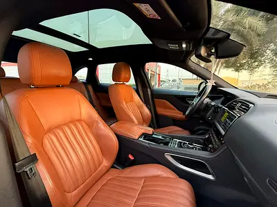 صورة مصغرة 11 لـ 2017 Jaguar F-PACE