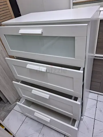 White Kitchen Base Cabinet with Four Doors (Good Condition)
