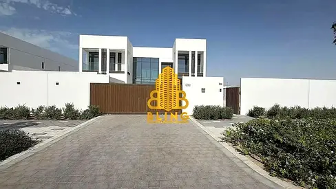 Ultra Luxury 5BR Villa on the Canal | Al Jubail Island