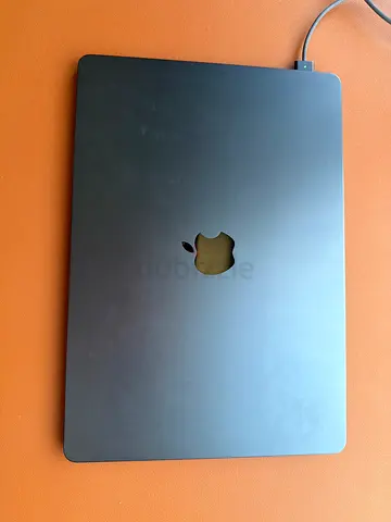 Midnight MacBook Air M3 (15-inch) 16 gb, 512 ssd. Excellent Condition, Charger Included
