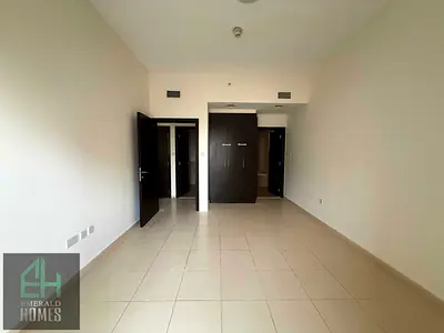 Spacious apartment | Ready to move| Open view