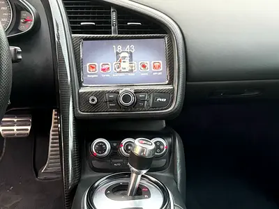 صورة مصغرة 15 لـ 2015 AUDI R8