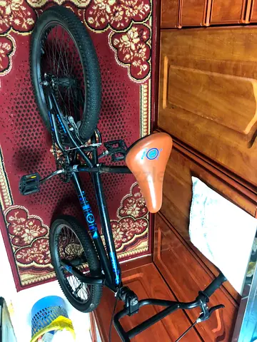 EMERGENCY MOVING SALE: 20-Inch Freestyle BMX Bike (Black  Blue) – Must Go!