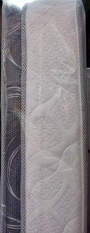 Brend New King size 180x200 Madical top memory foam matress Available 20 cm thikniss