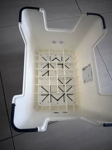 IKEA BOLMEN step stool plastic- white, good condition