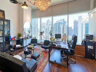 Bright & Modern | Canal View | Ready to Move In
