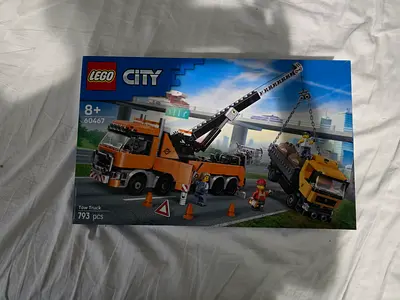 Brand new lego Tow Truck set # 80467