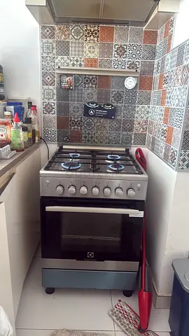 Electrolux freestanding gas cooker with oven - good condition