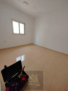 Two rooms and a living area in Al-Qulai'ah—an unmissable offer. It features a great layout, an