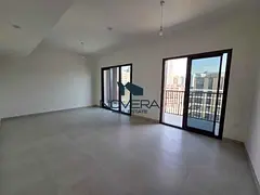 READY TO MOVE - DISTRESS DEAL - POOL VIEW