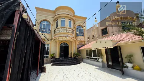 فيلا فاخرة للإيجار في منطقة الروضة بموقع مميز وهادئ،