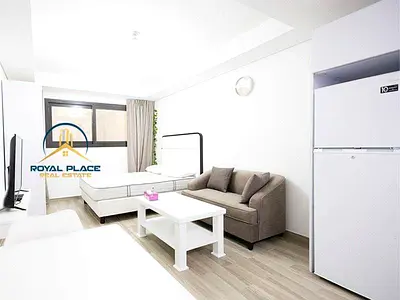 Luxury furnished studio | bright layout | vacant