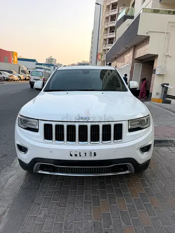 Jeep Grand Cherokee Limited 2015 | GCC Specs | Well Maintained