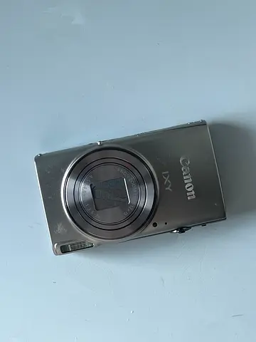 Canon IXY 650 | Barely used | Complete set with SD card and freebies