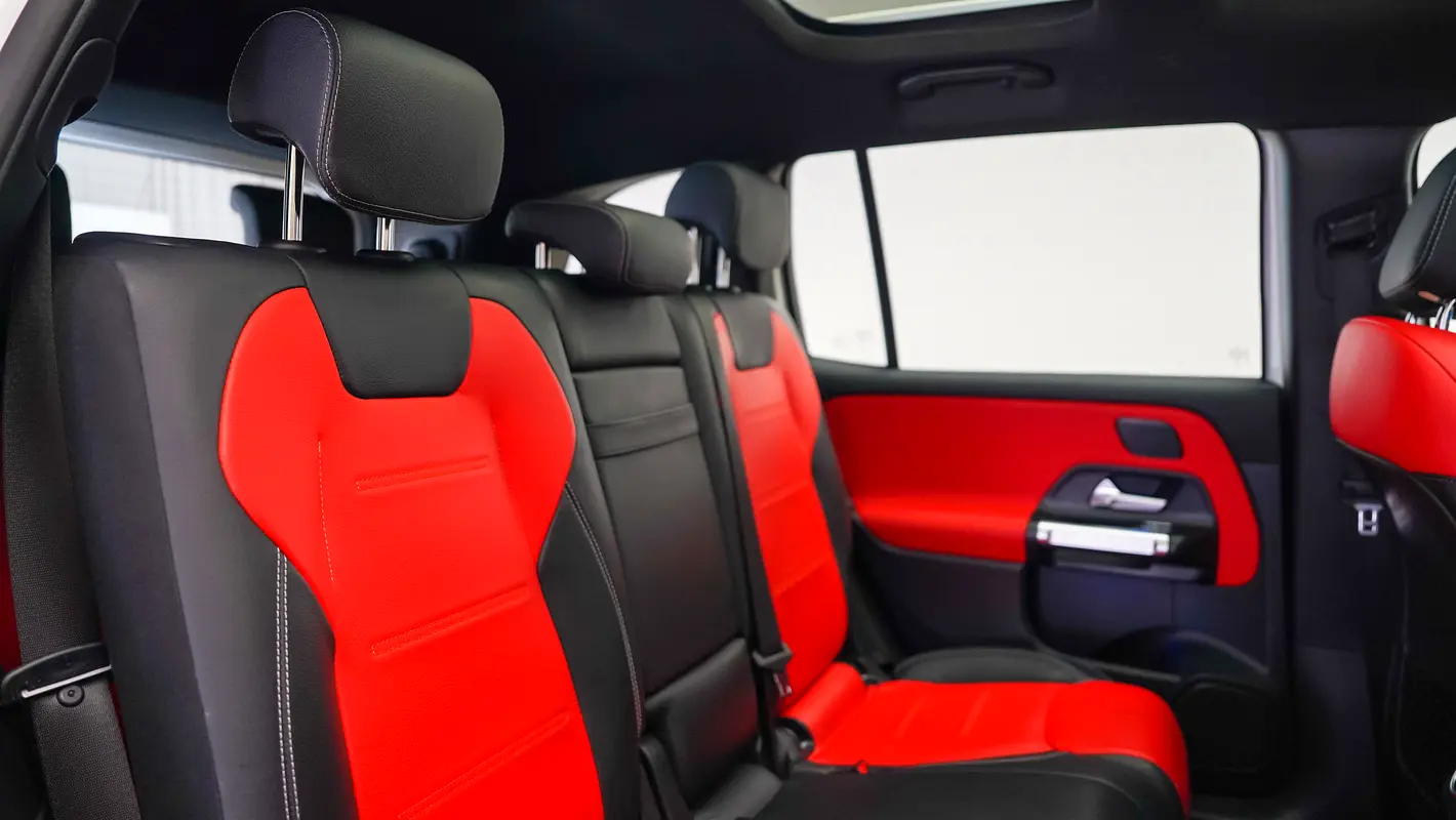 Mercedes-Benz GLB-Class 2025