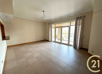 Low Floor | Beach Access | Vacant