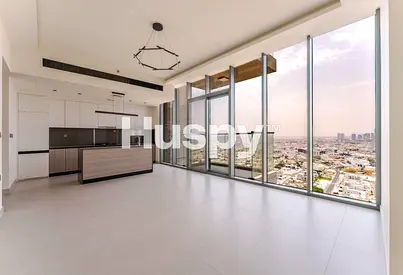 Unfurnished | Vacant | Mid Floor