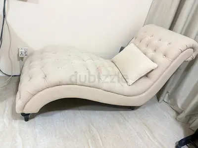 chaise lounge