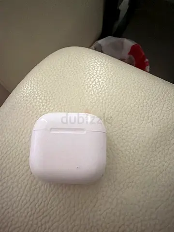AirPods 4