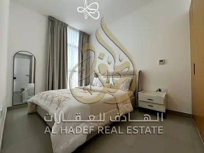 شقة ذكية (Smart Home) غرفة وصالة مفروشة بالكامل للإيجار السنوي في مجمع الممشى - خدمات متكاملة وسعر مميز