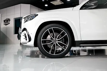 2025 Mercedes-BENZ GLS — миниатюра 5