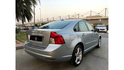 صورة 7 لـ 2012 Volvo S40