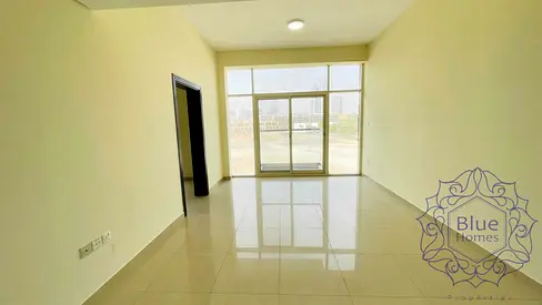 Great Deal 1BR | 6 Cheques Available