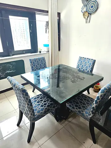 URGENT SALE..4-Seater Glass Top Dining Table