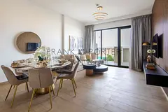 Contemporary 2BR - Close Distance to La Mer Beach| Ideal for Mid - Term, Monthly &amp; Weekly Stays 
