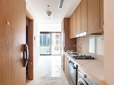 Brand New | Modern Design | First Occupancy