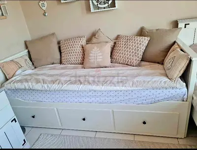 IKEA Hemnes Daybed with 2 Mattresses - Great Condition