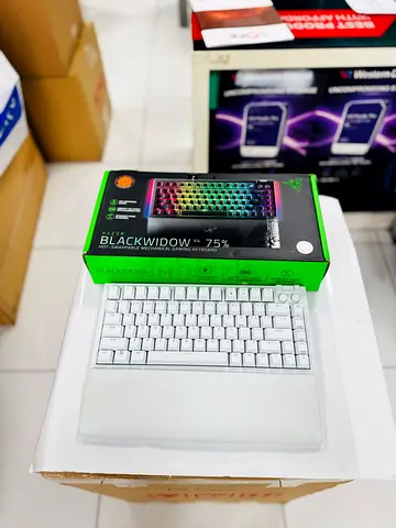 Razer BlackWidow V3 75% Mechanical Keyboard - White (Like New)