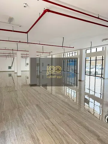 New Showroom for Annual Rent in Al Jurf Industrial Area 3 – A Unique Investment Opportunity ✨