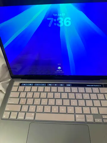 MacBook Pro 13” M1 (2020) | 8GB | 256GB | 99% Battery