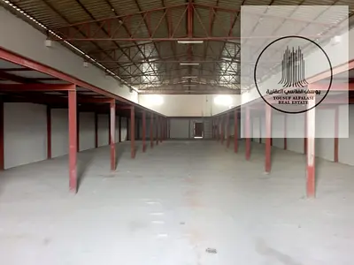 مستودع تخزين 6600 قدم للإيجار بسعر مميز أم القيوين