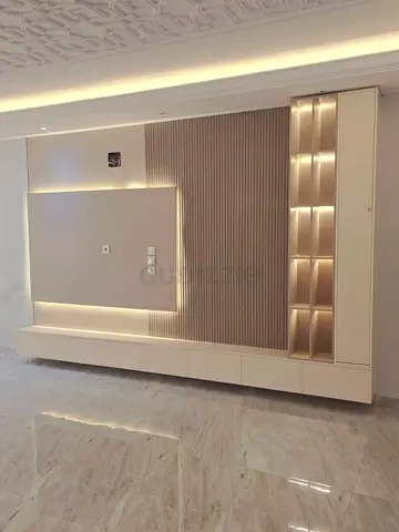 Modern Minimalist Media Wall