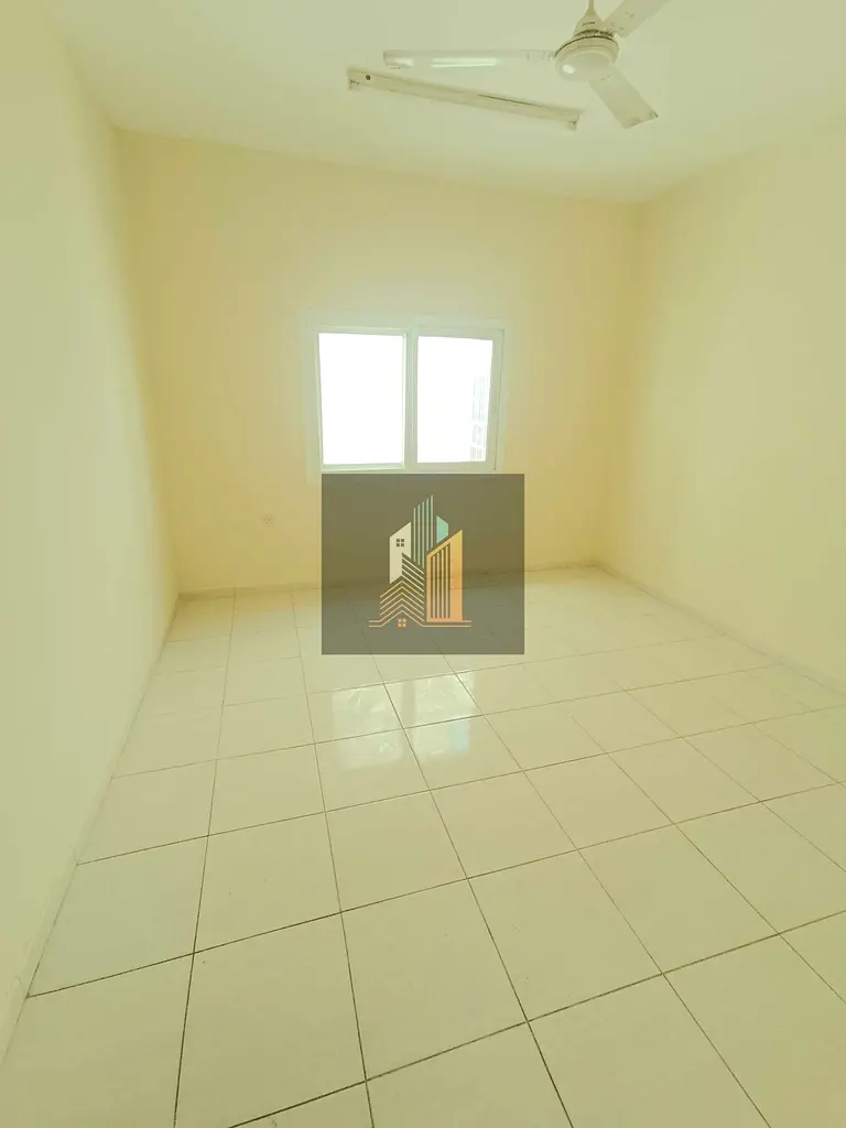 Near Lulu hypermarket Neat and clean family building and good offers near kacha parking