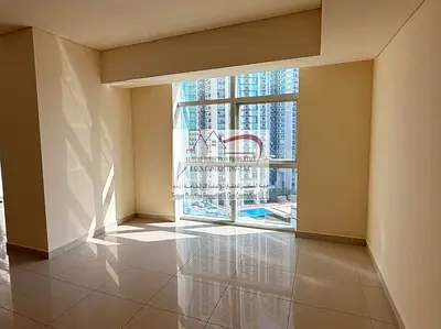 Vacant | Full Canal View | Equipped Kitchen