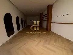 Spacious | Next to Entry and Exit