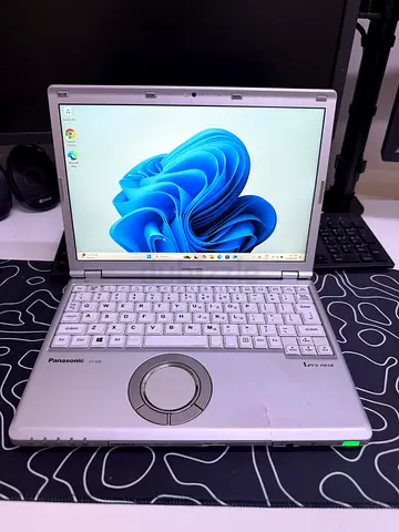 Panasonic CF-SZ6 Laptop , Working Perfectly fine Only One crack shown in the picture and No charger