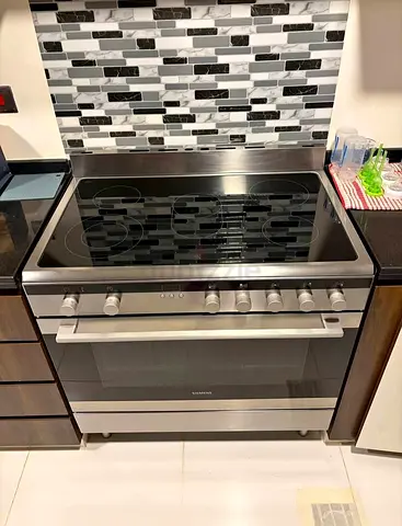 Siemens Electric Ceramic Cooker 90cm With Great Condition Like New