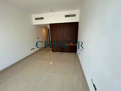 Spotless & Sorted 1 Bhk | Closed Kitchen | Water View | 4 Payments | Faciltities| SCHEDULE YOUR VIEWING TODAY!