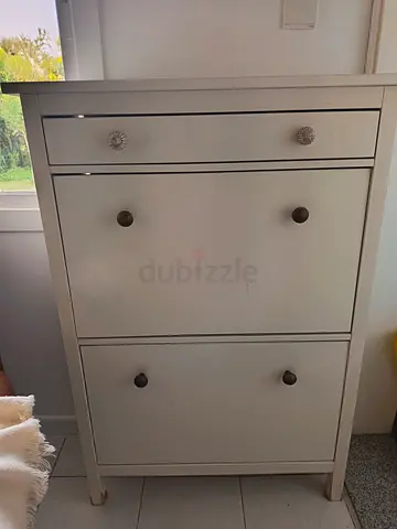 Shoe cabinet with 2 compartments plus 1 drawer