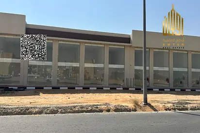 للبيع مبنى تجاري  4 محلات جاهز في الحليو 1 – عجمان