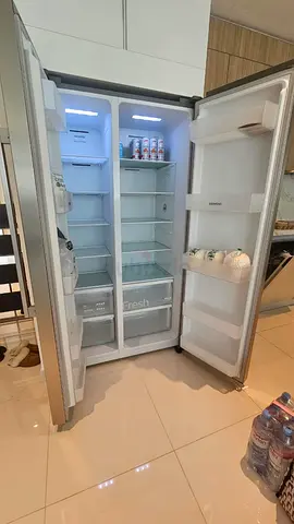 Free Delivery- SIEMENS Latest Model Side-by-Side Fridge and Freezer Stainless Steel Body 90cm